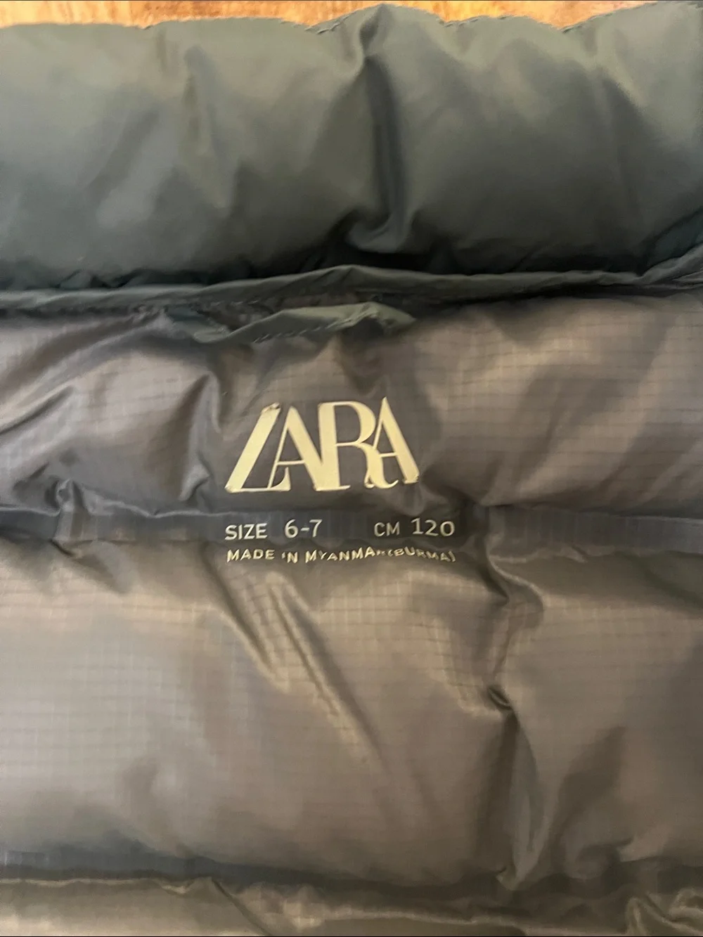 Zara Kids Puffer Vest in Dark Green